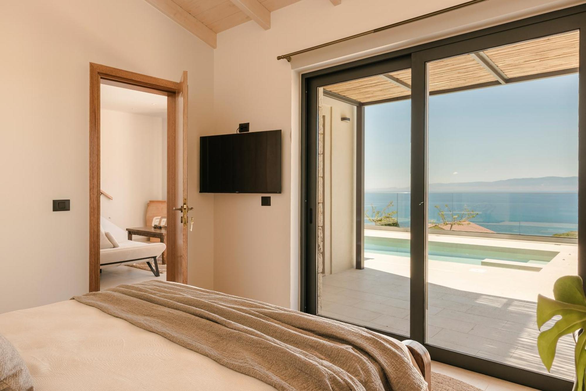 Hilaritas Luxury Suites Sea View, Private Pool & Jacuzzi Paradise Ratzaklíon Екстериор снимка
