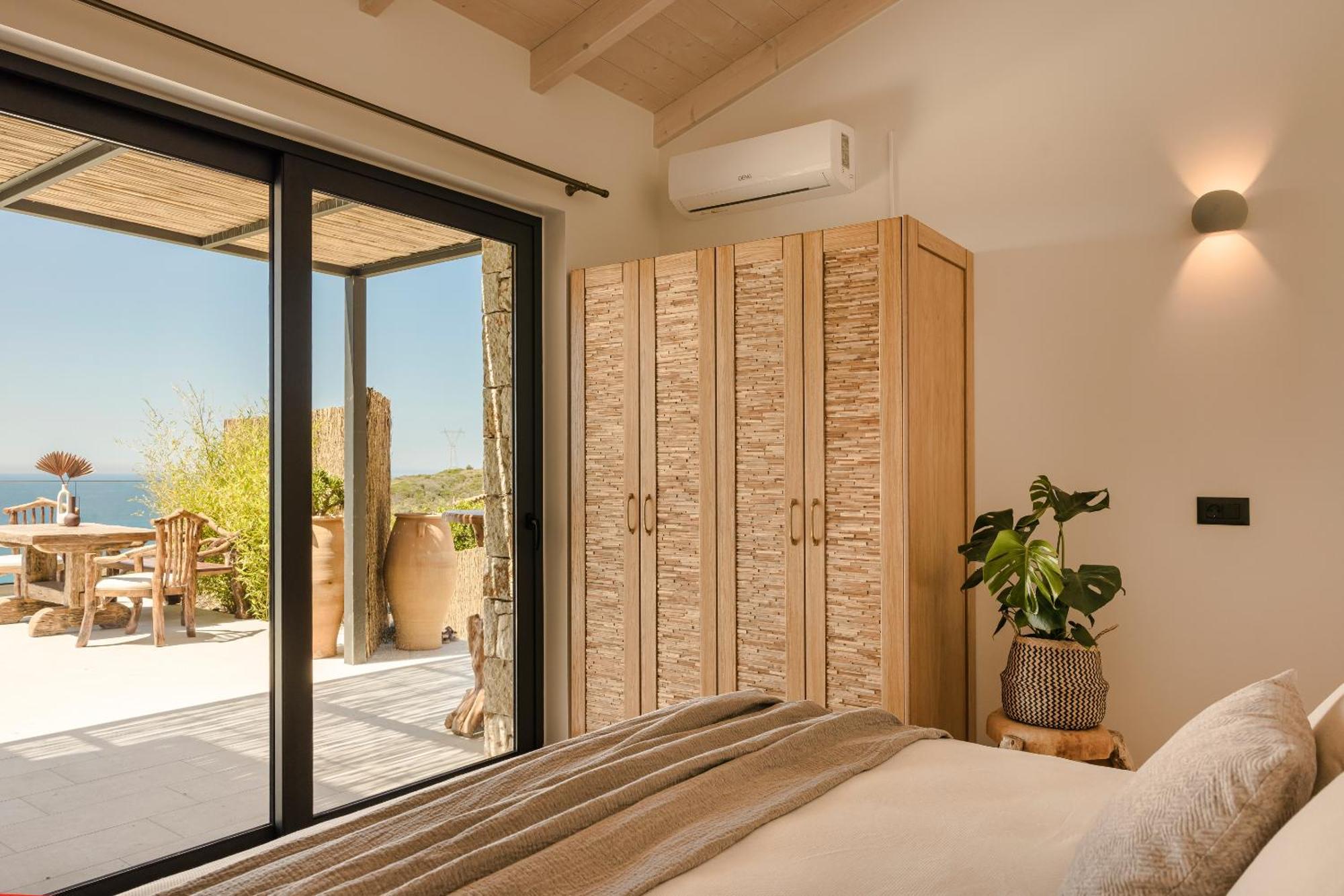 Hilaritas Luxury Suites Sea View, Private Pool & Jacuzzi Paradise Ratzaklíon Екстериор снимка