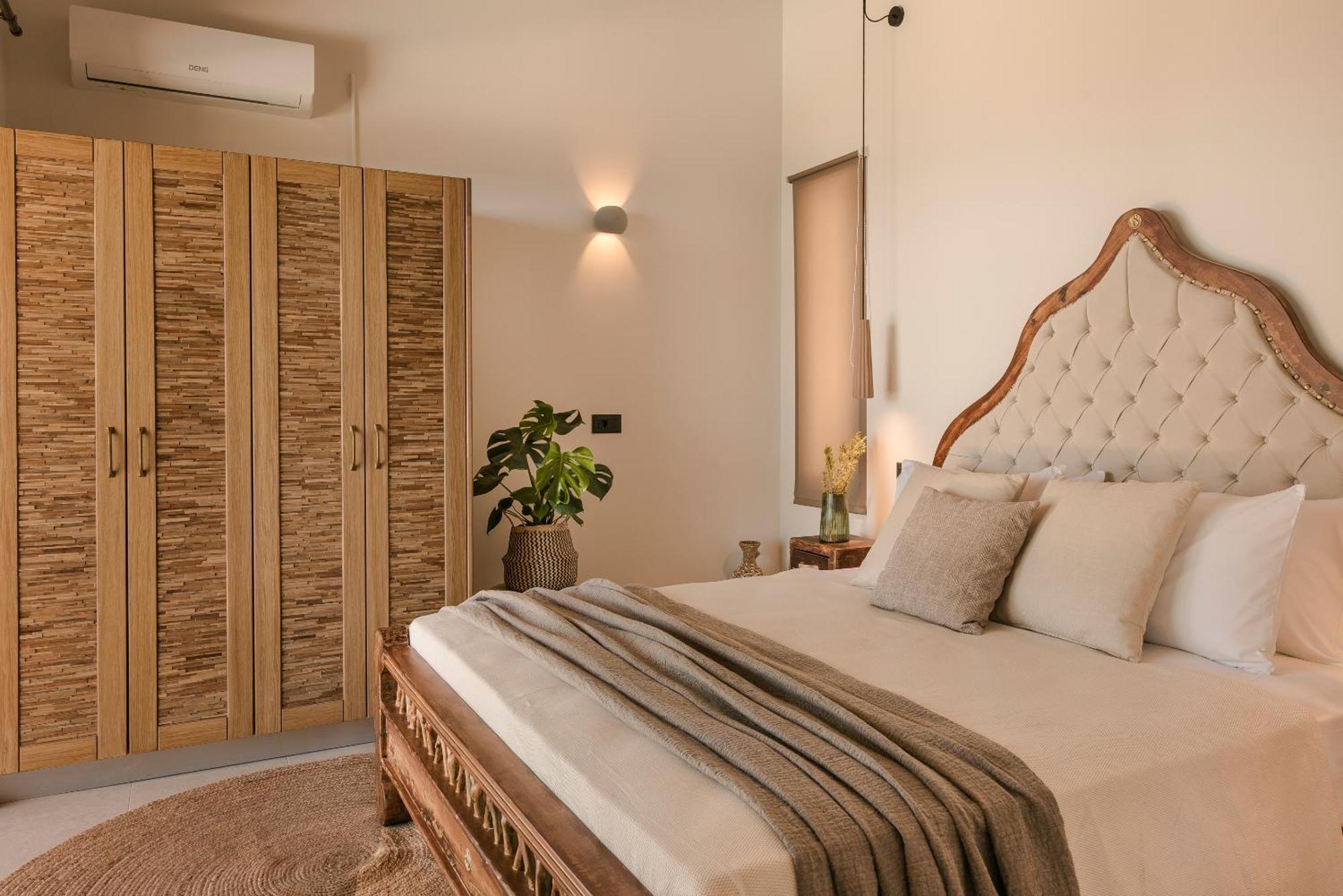 Hilaritas Luxury Suites Sea View, Private Pool & Jacuzzi Paradise Ratzaklíon Екстериор снимка