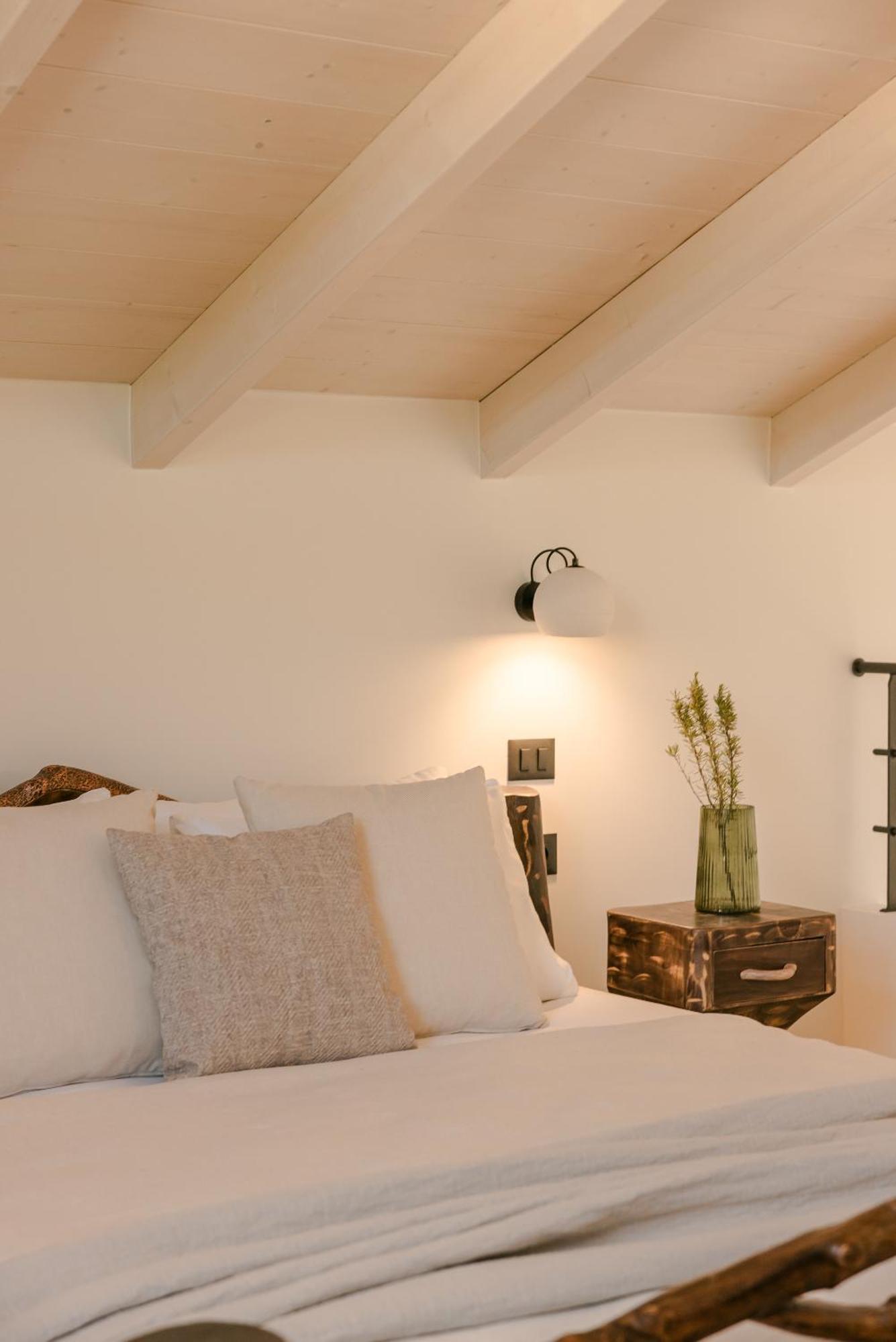 Hilaritas Luxury Suites Sea View, Private Pool & Jacuzzi Paradise Ratzaklíon Екстериор снимка