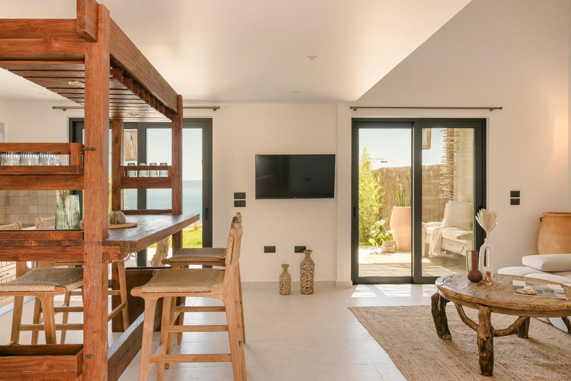 Hilaritas Luxury Suites Sea View, Private Pool & Jacuzzi Paradise Ratzaklíon Екстериор снимка