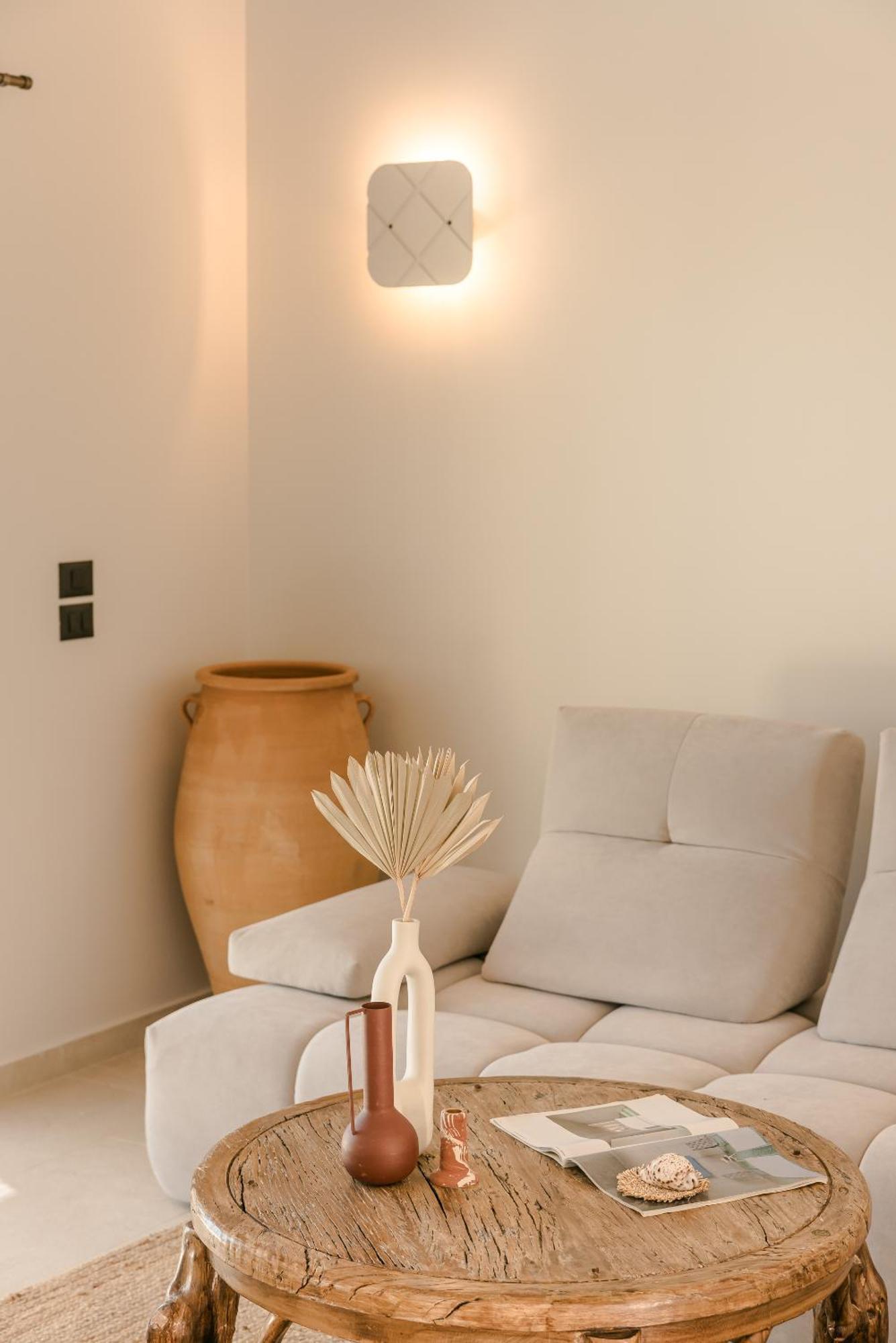 Hilaritas Luxury Suites Sea View, Private Pool & Jacuzzi Paradise Ratzaklíon Екстериор снимка
