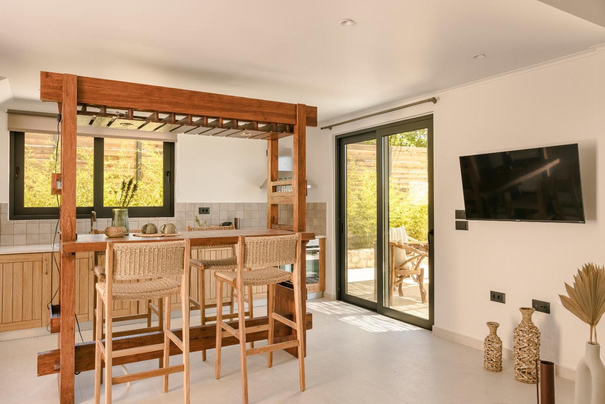 Hilaritas Luxury Suites Sea View, Private Pool & Jacuzzi Paradise Ratzaklíon Екстериор снимка