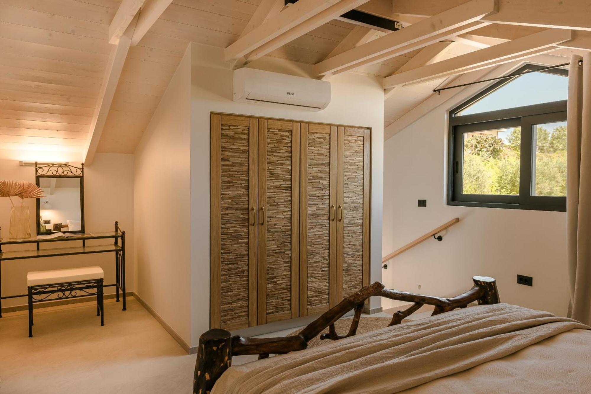 Hilaritas Luxury Suites Sea View, Private Pool & Jacuzzi Paradise Ratzaklíon Екстериор снимка