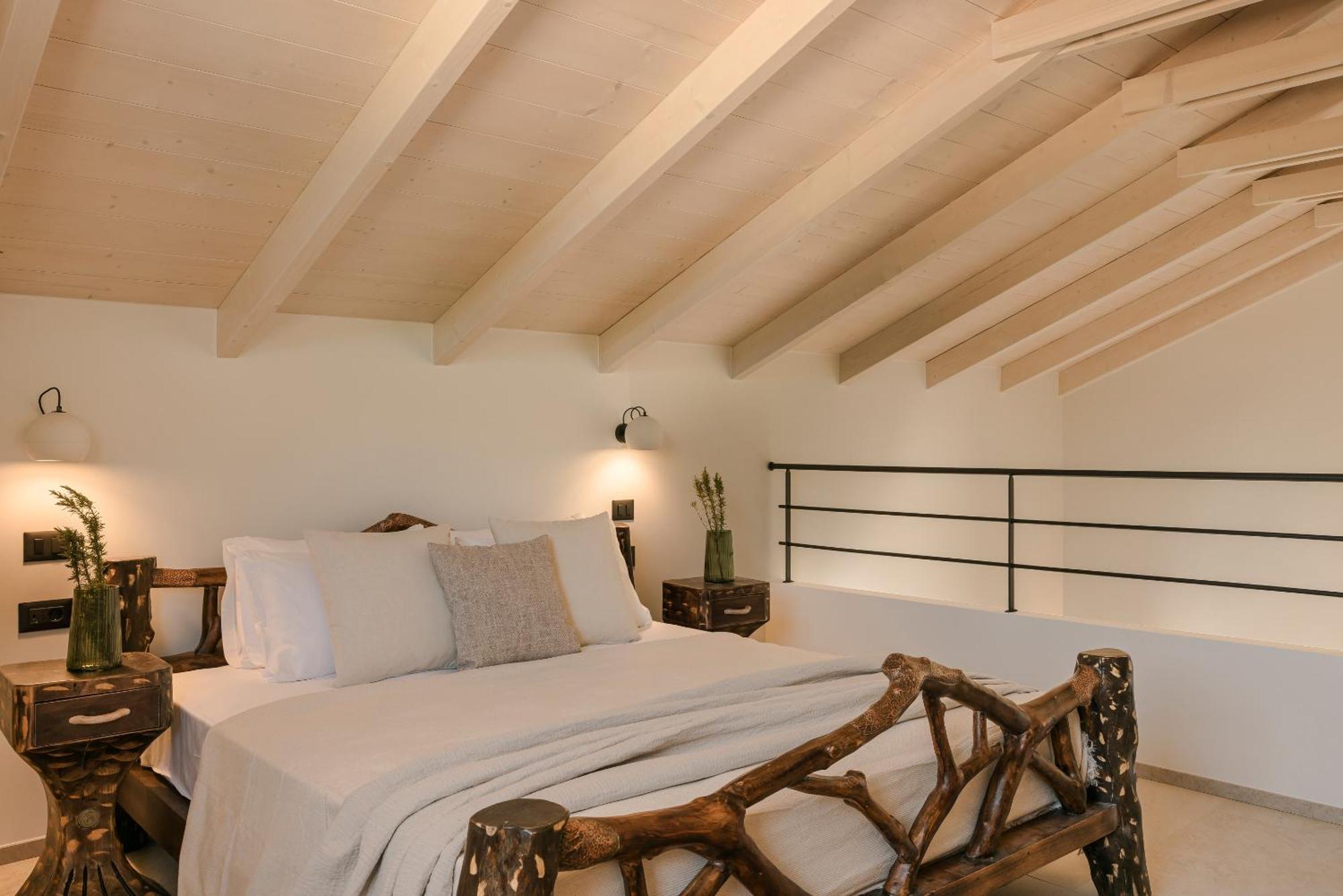 Hilaritas Luxury Suites Sea View, Private Pool & Jacuzzi Paradise Ratzaklíon Екстериор снимка